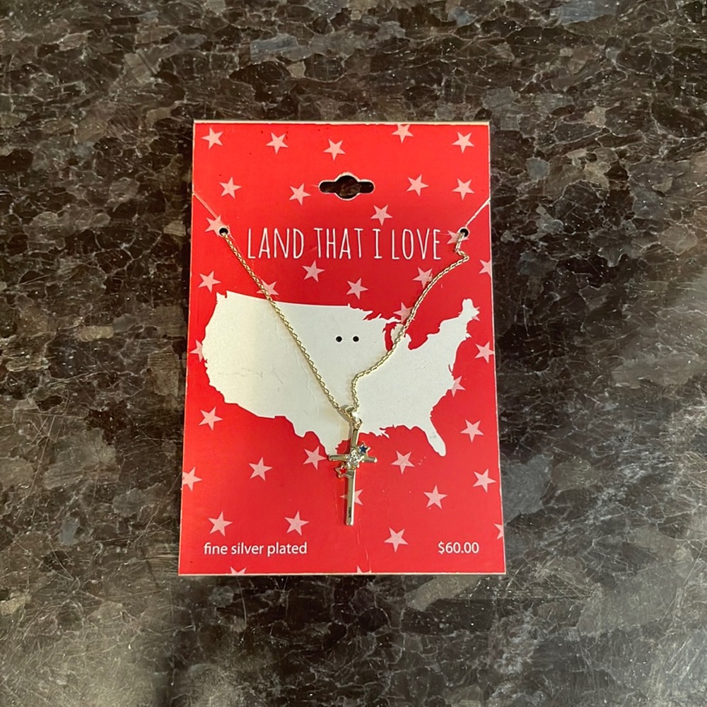 Kohl’s Land That I Love USA Patriotic Fine Silver Plated 18 Inch Cross Necklace